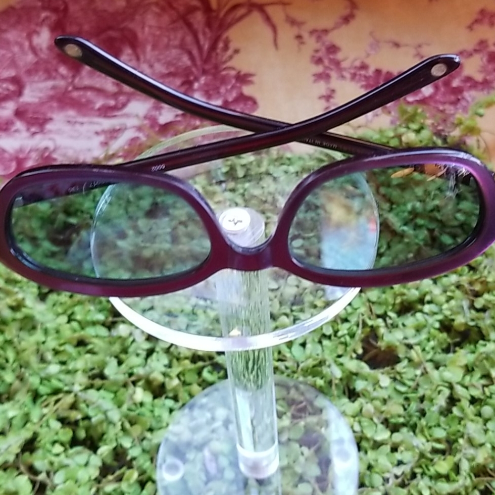 CHANEL Women's Burgundy Sunglasses - Picture 13 of 16